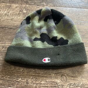 Camo Champion Men’s Beanie